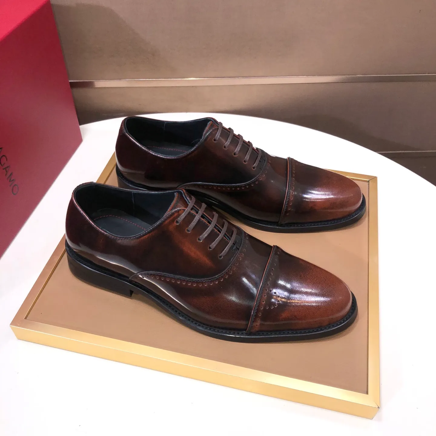Men's shoes 💰540💰 [Ferragamo/Ferragamo] The latest model from the counter. Original imported high-quality cowhide with open sides + imported 🐂 cowhide lining + original luxury metal buckle + original combination outsole. Comparison is stress-free 38–45 (45 is custom-made and cannot be returned or exchanged)